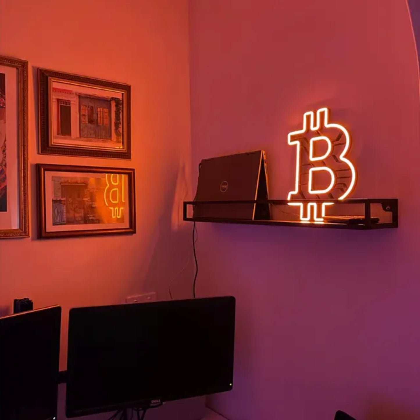 'Bitcoin Trading'neon sign